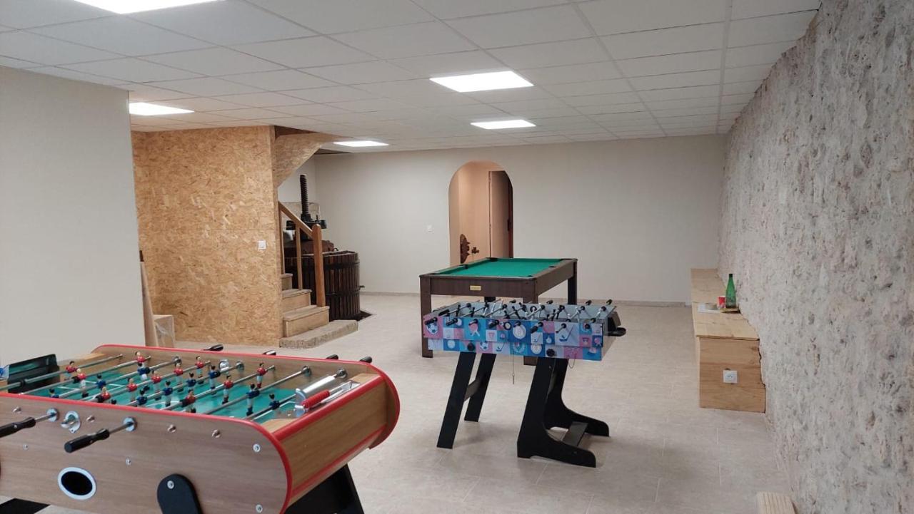 Maison De Campagne, Bord De Lac, Piscine, Billard 11 Per Plieux Eksteriør bilde
